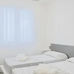 Indipendente Con Piscina 우겐토