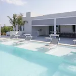 Indipendente Con Piscina * 우겐토