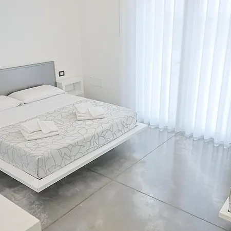 Indipendente Con Piscina Villa Ugento