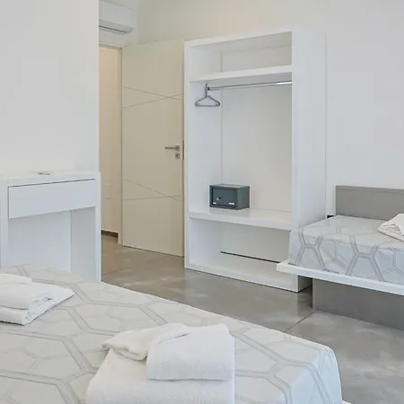 Indipendente Con Piscina Villa Ugento