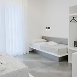 Indipendente Con Piscina