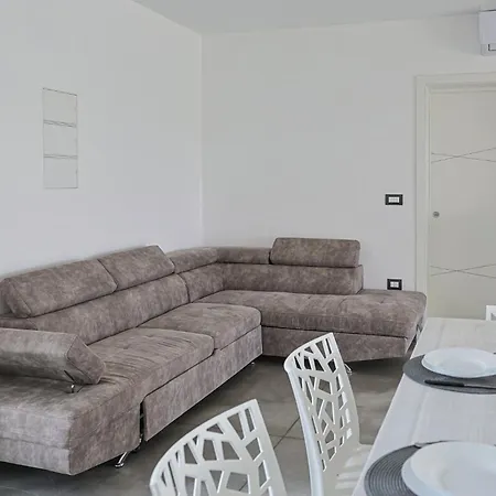 Villa Indipendente Con Piscina Ugento