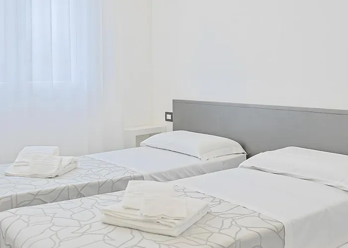 Indipendente Con Piscina Villa