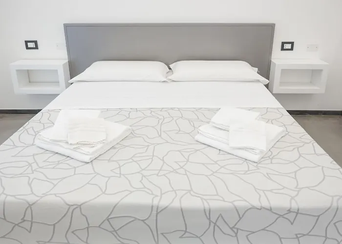 Indipendente Con Piscina Villa Ugento